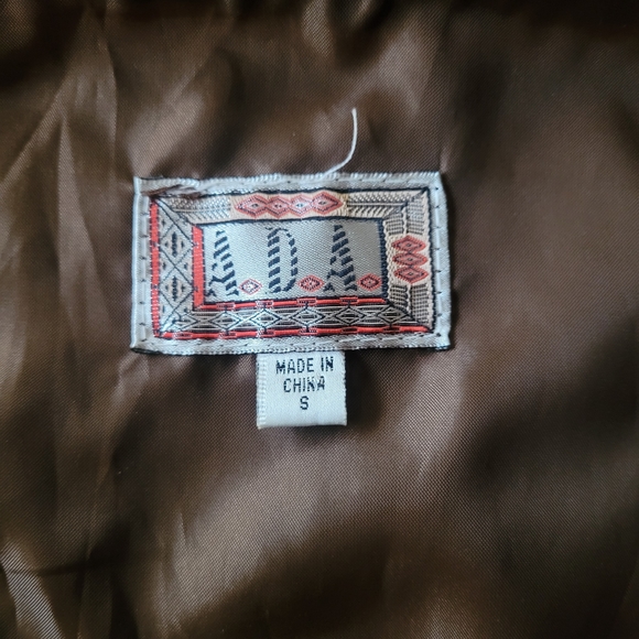 Brown leather vest - Picture 6 of 6